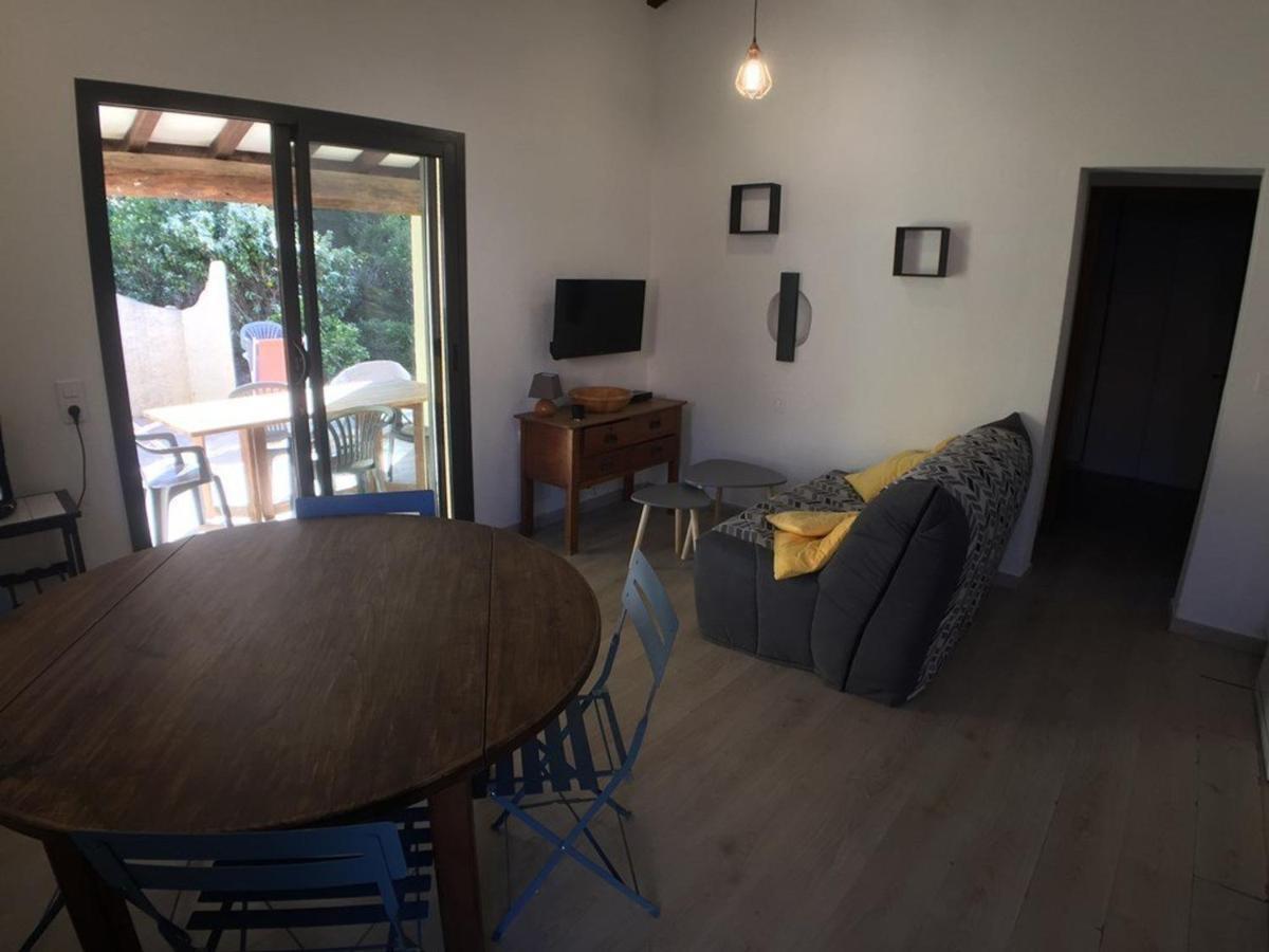 Mini-Villa A 200M De La Plage Avec Terrasse, Barbecue, Parking, Linge Et Menage Inclus - Fr-1-62-169 ポルトヴェッキオ エクステリア 写真